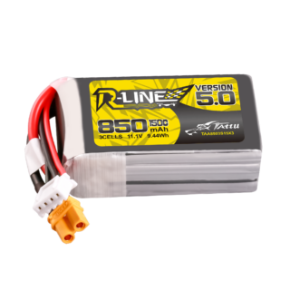 Tattu 850mAh 3S 150C 11.1V LiPo aku – XT30U-F pistik – R-Line 5.0 - Image 1
